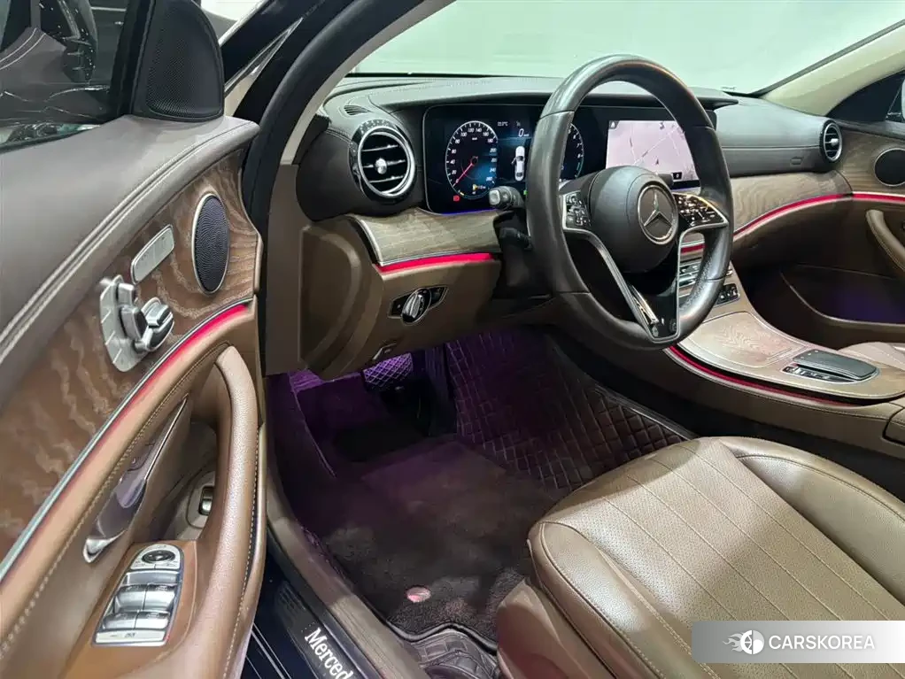 Mercedes-Benz E-class New Energy 2022 Черный из Китая, фото 6