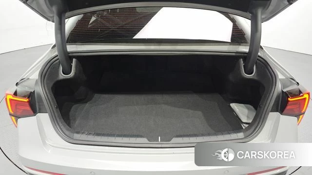 Kia The New K5 3rd generation 2025 Серебряный из Кореи, фото 6