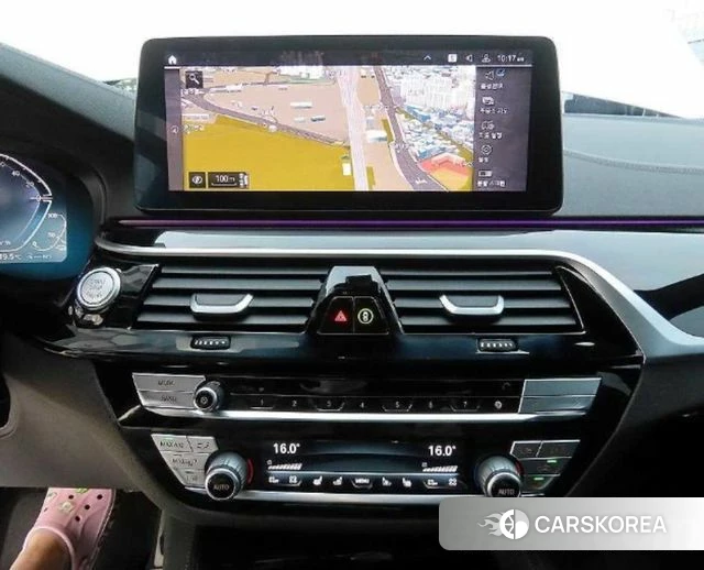 BMW 5 Series (G30) 2023 Белый из Кореи, фото 6
