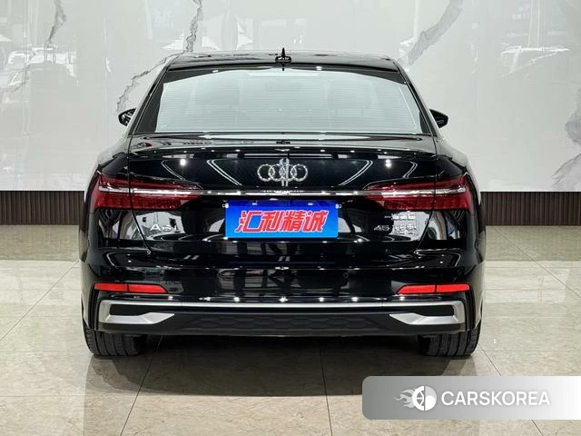 Audi A6L 2023 Черный из Китая, фото 6