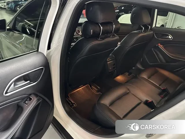 Mercedes-Benz GLA-Class X156 2018 Белый из Кореи, фото 6