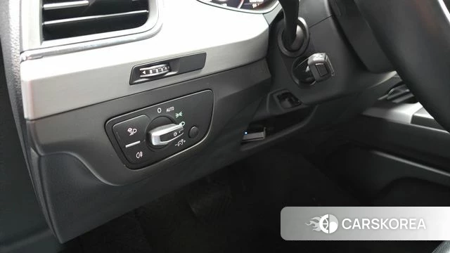 Audi Q7 (4M) 2019 Серебряный из Кореи, фото 6