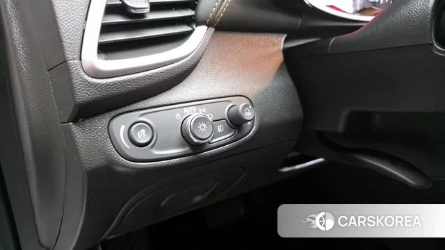 Chevrolet (GM Daewoo) The New Trax 2020 Белый из Кореи, фото 6