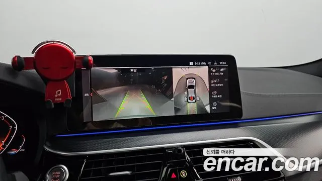 BMW 5 Series (G30) 2023 Серебристо-серый из Кореи, фото 6