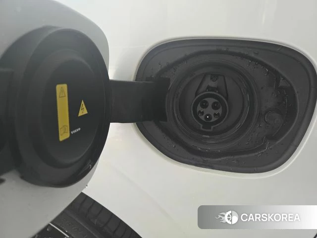 Volvo XC60 second Generation 2026 Белый из Кореи, фото 6