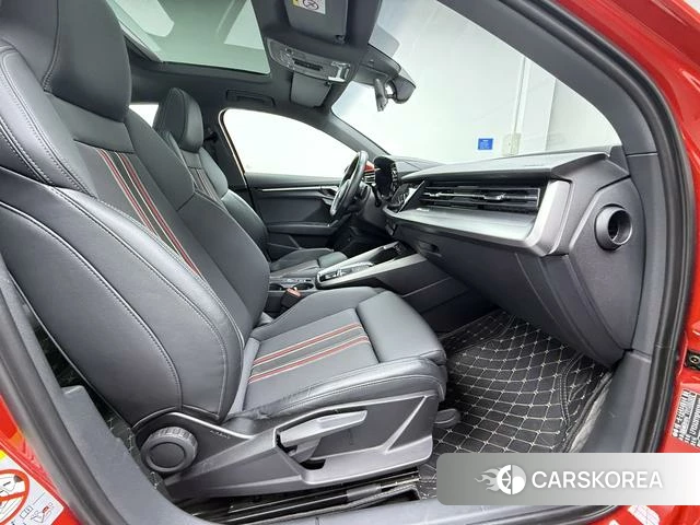 Audi A3 2023 Красный из Китая, фото 6