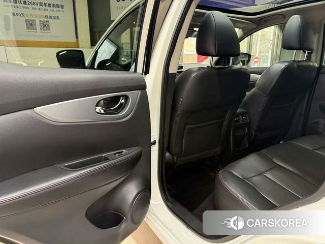 Nissan Qashqai 2022 Белый из Китая, фото 6