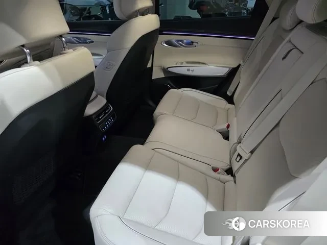 Genesis GV70 2025 Белый из Кореи, фото 6