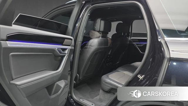 Volkswagen Touareg 3rd generation 2021 Черный из Кореи, фото 6