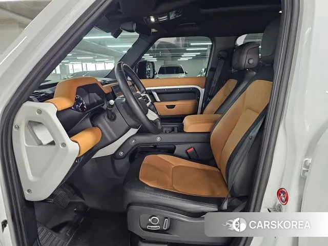 Land Rover Defender (L663) 2023 Белый из Кореи, фото 6