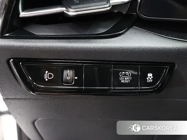 Kia Di Ol Nu Niro 2022 Белый из Кореи, фото 6