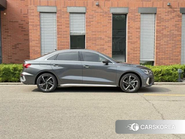 Audi A3 2023 Темно-серый из Китая, фото 6