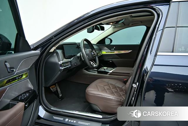 BMW 7 series 2024 Черный из Китая, фото 6