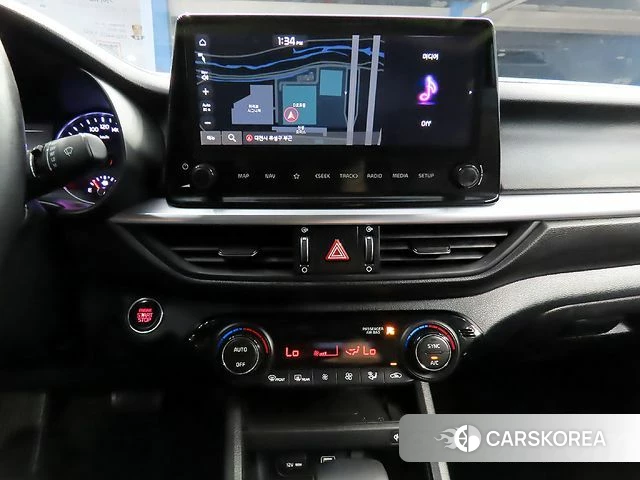 Kia The New K3 2nd generation 2022 Белый из Кореи, фото 6