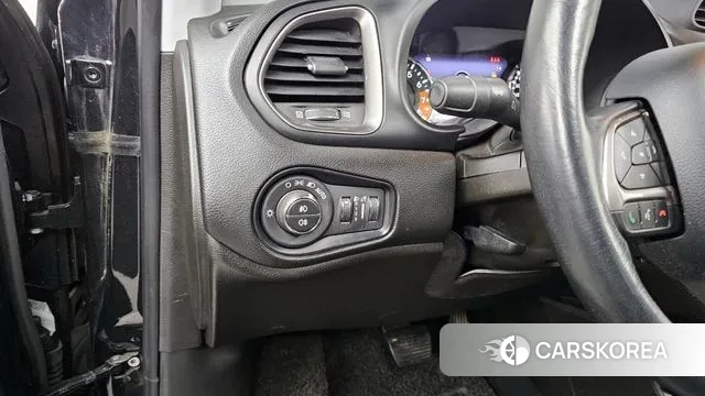 Jeep Renegade 2021 Черный из Кореи, фото 6