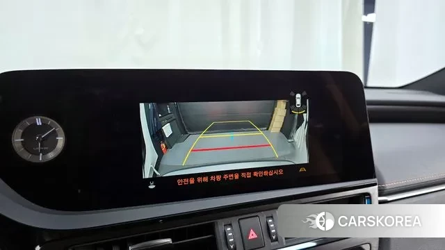 Lexus ES300h 7th generation 2023 Серебристо-серый из Кореи, фото 6