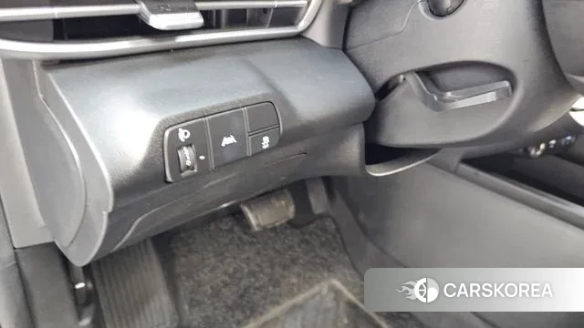 Hyundai Avante (CN7) 2023 Серебристо-серый из Кореи, фото 6