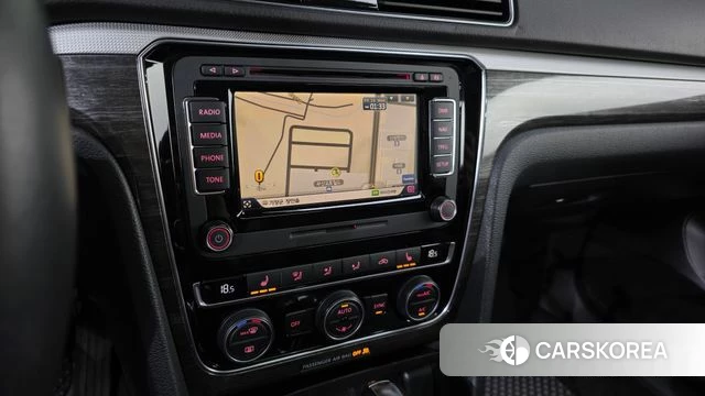 Volkswagen The New Passat 2018 Белый из Кореи, фото 6