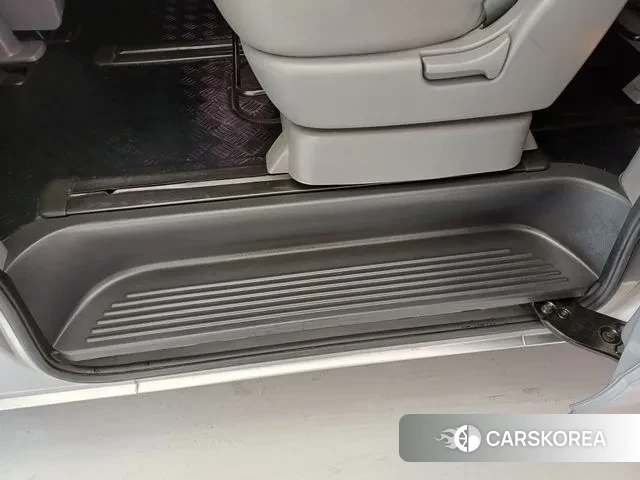 Hyundai The New Grand Starex 2018 Серебряный из Кореи, фото 6