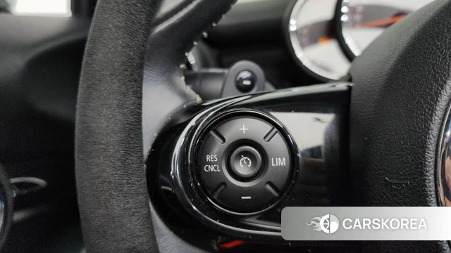 Mini Cooper S Convertible 2018 Небесно-голубой из Кореи, фото 6