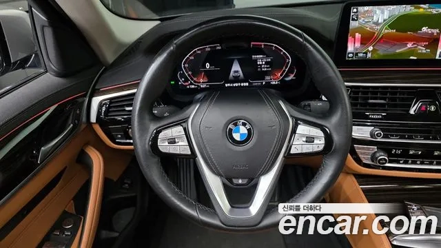 BMW 5 Series (G30) 2022 Серебристо-серый из Кореи, фото 6