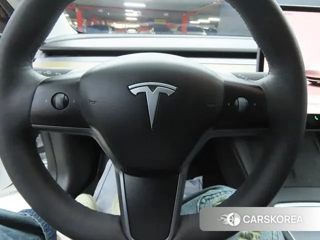 Tesla Model 3 2023 Белый из Кореи, фото 6