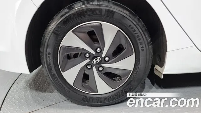 Hyundai Ionic Hybrid 2019 Белый из Кореи, фото 6