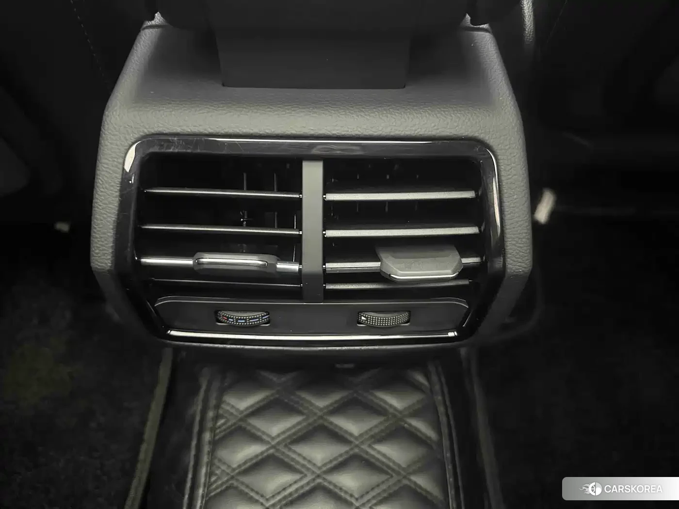 Audi Q3 2022 Silver/gray из Китая, фото 6