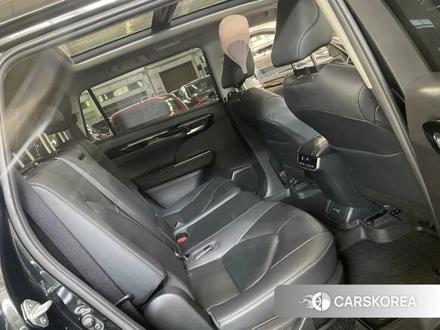 Toyota Highlander 2023 Черный из Китая, фото 6
