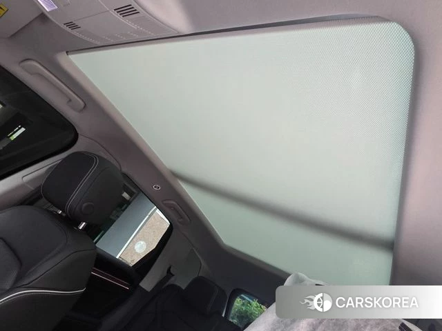 Volkswagen Touareg 3rd generation 2026 Черный из Кореи, фото 6