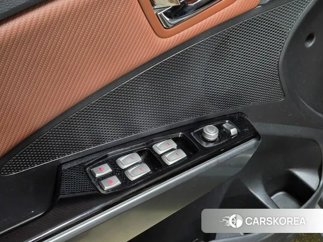 Ssangyong Tivoli Armor 2018 Белый из Кореи, фото 6