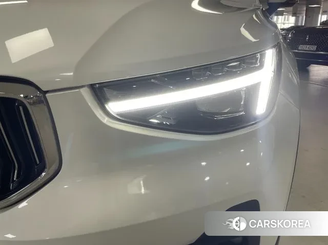 Volvo XC40 2025 Белый из Кореи, фото 6