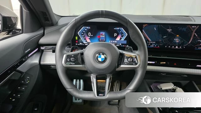 BMW 5 Series (G60) 2023 Серый из Кореи, фото 6