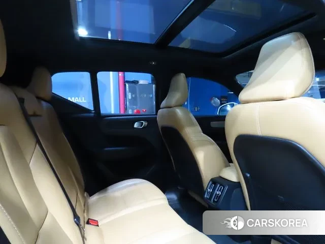 Volvo XC40 2021 Белый из Кореи, фото 6