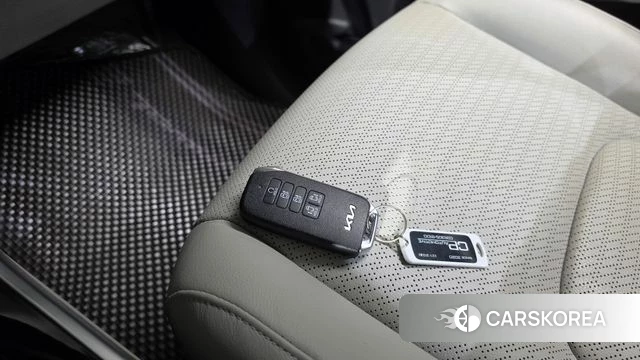 Kia Carnival 4th generation 2023 Белый из Кореи, фото 6