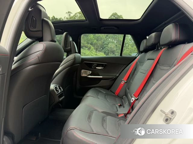Mercedes-Benz C-class AMG 2023 Белый из Китая, фото 6