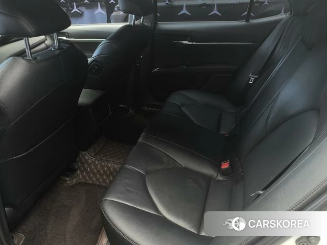 Toyota Camry 2021 Белый из Китая, фото 6