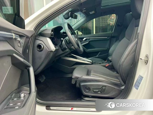 Audi A3 2023 Белый из Китая, фото 6