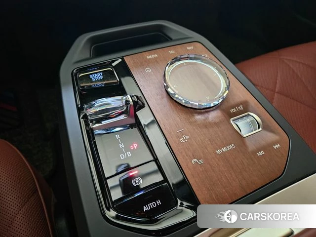 BMW iX 2023 Белый из Кореи, фото 6