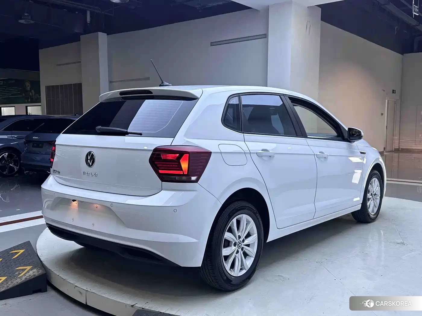 Volkswagen Polo 2024 Белый из Китая, фото 6