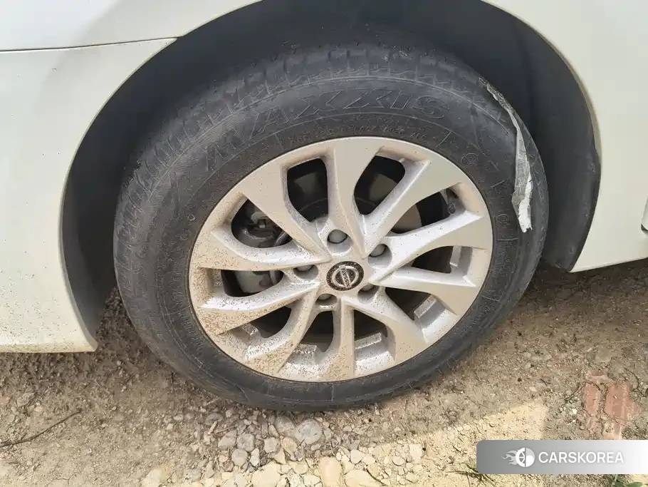 Nissan Sylphy 2023 Белый из Китая, фото 6
