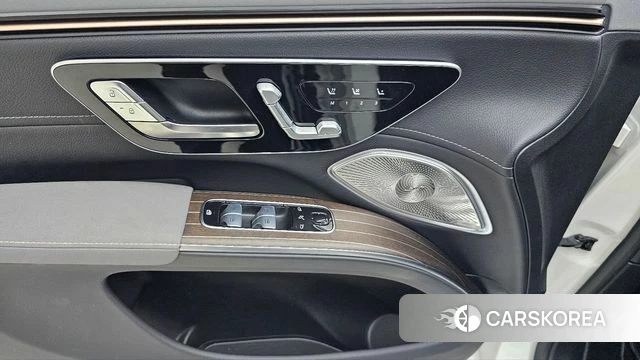 Mercedes-Benz EQS SUV X296 2024 Белый из Кореи, фото 6