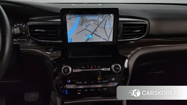 Ford Explorer 6th Generation 2021 Белый из Кореи, фото 6