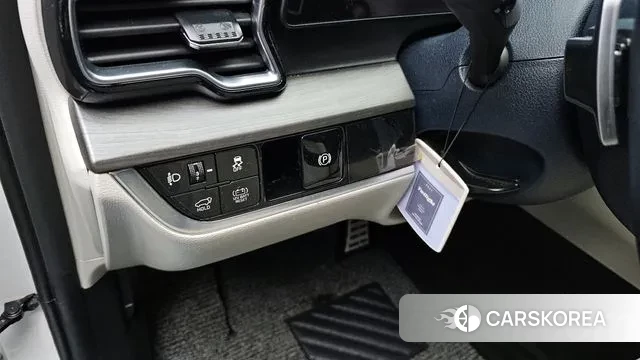 Kia Sportage 5th Generation Hybrid 2023 Белый из Кореи, фото 6