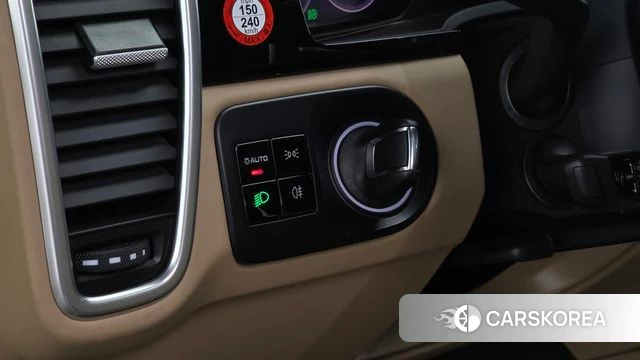 Porsche Cayenne (PO536) 2021 Черный из Кореи, фото 6