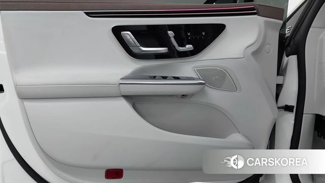 Mercedes-Benz EQE V295 2024 Белый из Кореи, фото 6