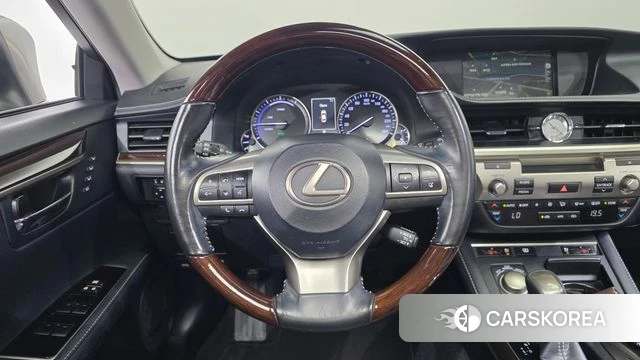 Lexus New ES300h 2018 Песочный из Кореи, фото 6