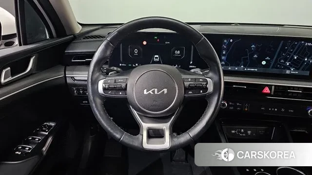 Kia The New K5 3rd generation 2023 Белый из Кореи, фото 6