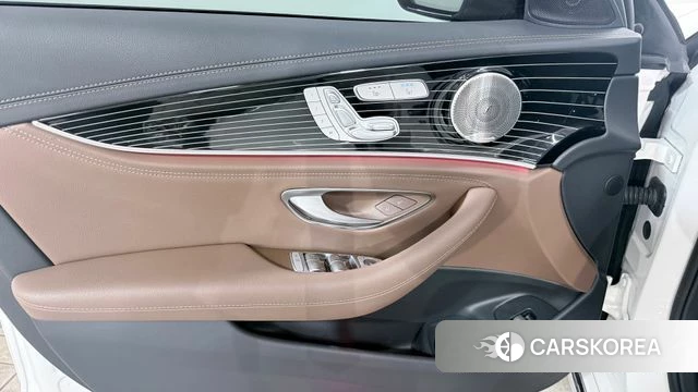 Mercedes-Benz E-Class W213 2023 Белый из Кореи, фото 6