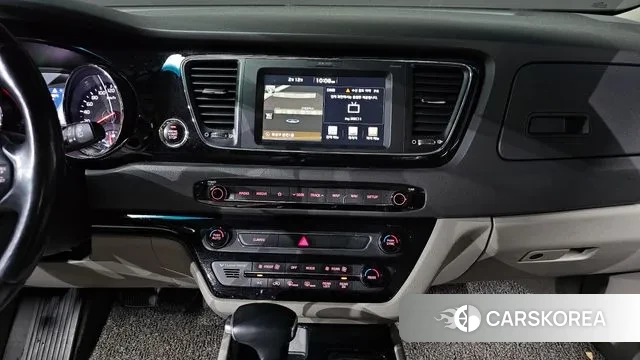 Kia The New Carnival 2018 Белый из Кореи, фото 6